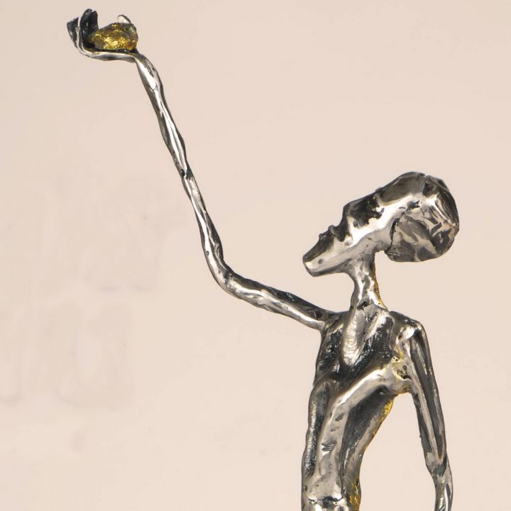 Fotka -  Výstava sôch Petra Kuraja Pamäť kovu