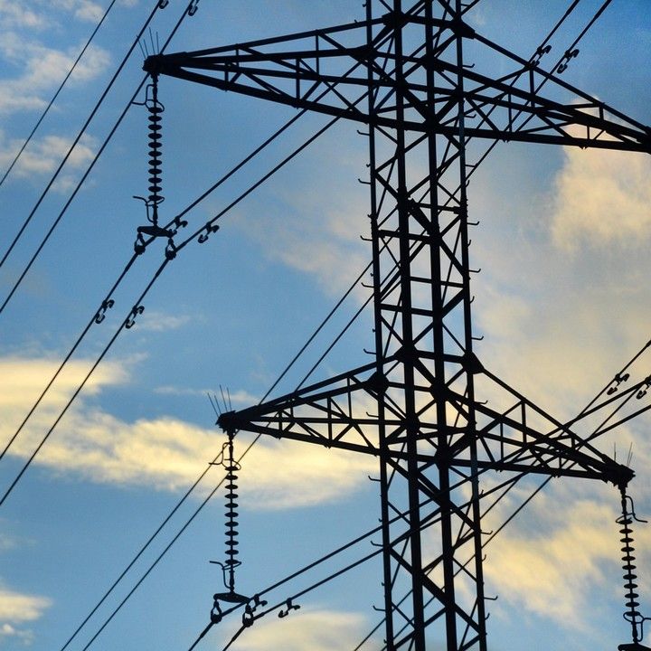 Fotka - Dodávatelia energií Východoslovenská energetika a.s. a ZSE Energia, a.s. sa...