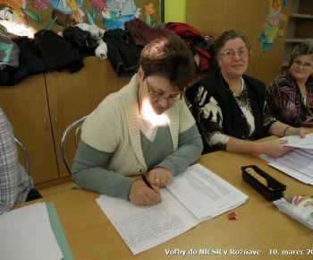Parlamentné voľby 2012