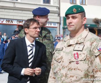 DOD - voj. posadka + slávn. nástup jednotiek z misií