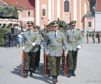DOD - voj. posadka + slávn. nástup jednotiek z misií