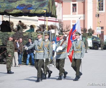 DOD - voj. posadka + slávn. nástup jednotiek z misií