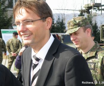 DOD - voj. posadka + slávn. nástup jednotiek z misií