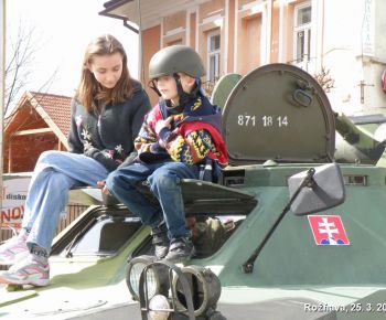 DOD - voj. posadka + slávn. nástup jednotiek z misií