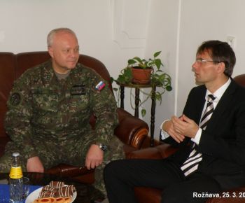 DOD - voj. posadka + slávn. nástup jednotiek z misií