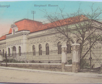 Múzeum - prvá účelová budova v strednej Európe postavená pre banské a hutnícke múzejníctvo