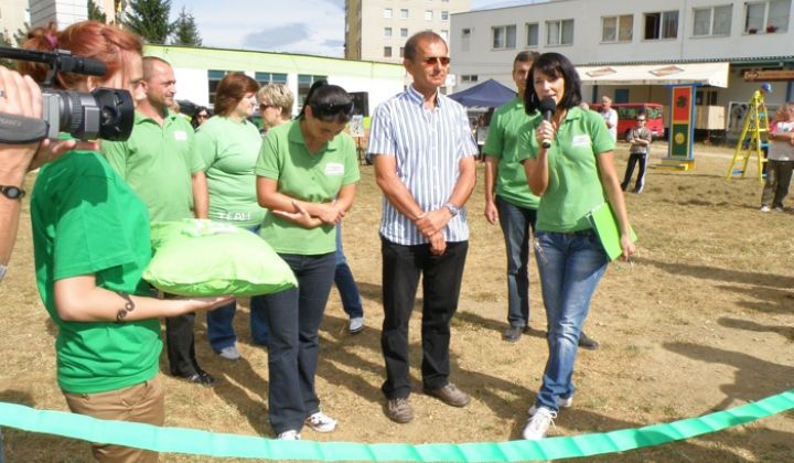 Nové detské ihrisko - sídl. JUH - slávnostné otvorenie Nové detské ihrisko - sídl. JUH - slávnostné otvorenie
