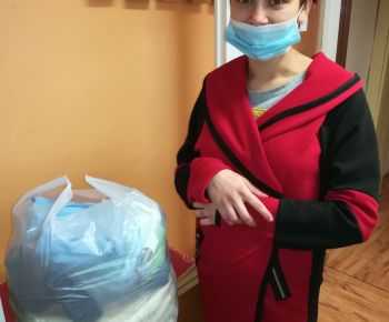 Terénna sociálna práca v meste Rožňava / Anonymná darkyňa potešila sedem rodín  - foto Terénna sociálna práca v meste Rožňava / Anonymná darkyňa potešila sedem rodín  - foto