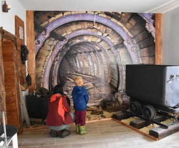 Spravodajstvo z podujatí / Bohatú históriu mesta Hnúšťa pripomína nové banícke múzeum - foto