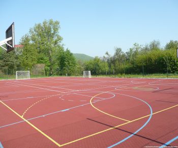 Stredné školy [2] / Obchodná akadémia - foto