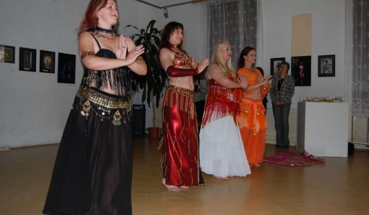 Vernisáž - Piatok, trinásteho Vernisáž - Piatok, trinásteho