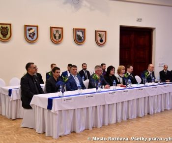 Spravodajstvo z podujatí / Odovzdávanie najvyšších mestských ocenení - foto