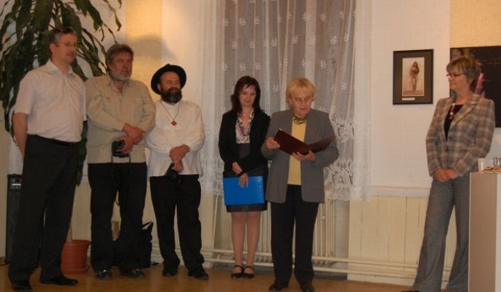 Vernisáž - Piatok, trinásteho Vernisáž - Piatok, trinásteho