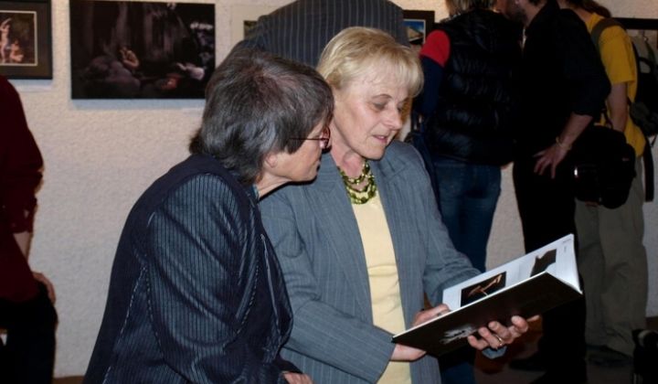 Vernisáž - Piatok, trinásteho Vernisáž - Piatok, trinásteho