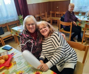 Akcie v dennom centre rok 2023 / Valentínske ručné práce - foto