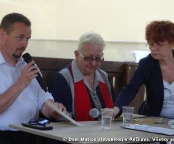 Spravodajstvo z podujatí / Záhrada plná kníh - foto
