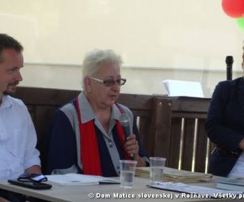 Spravodajstvo z podujatí / Záhrada plná kníh - foto