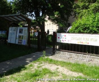 Spravodajstvo z podujatí / Záhrada plná kníh - foto