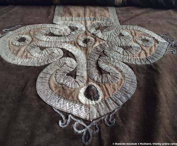 Spravodajstvo z podujatí / Prezentácia reštaurovanej pohrebnej prikrývky z roku 1824 - foto