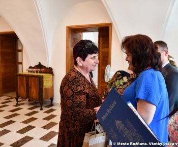 Spravodajstvo z podujatí / Pozdravenie pedagogických a nepedagogických zamestnancov  odchádzajúcich do dôchodku - foto