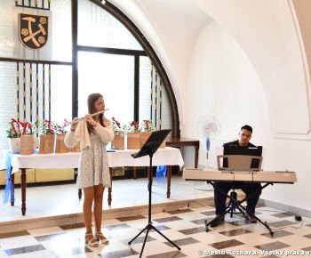 Spravodajstvo z podujatí / Pozdravenie pedagogických a nepedagogických zamestnancov  odchádzajúcich do dôchodku - foto