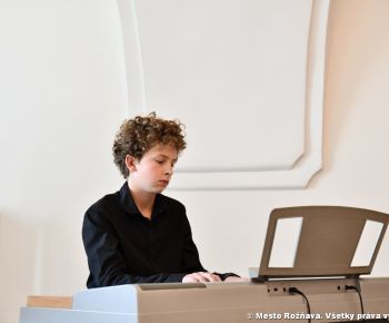 Spravodajstvo z podujatí / Pozdravenie pedagogických a nepedagogických zamestnancov  odchádzajúcich do dôchodku - foto