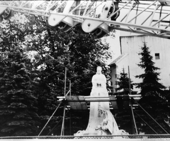Spravodajstvo z podujatí / Od vrátenia pomníka Františky na pôvodné miesto v centre Rožňavy ubehlo 30 rokov - foto