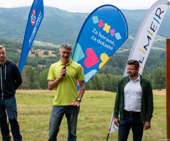 Spravodajstvo z podujatí / Otvorenie nového zážitkového chodníka Sviniarky v lokalite Predná hora - foto