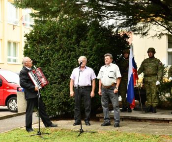 Spravodajstvo z podujatí / Pietny akt kladenia vencov - foto