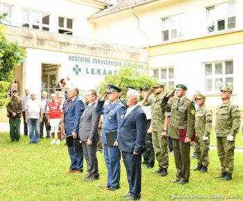 Spravodajstvo z podujatí / Pietny akt kladenia vencov - foto