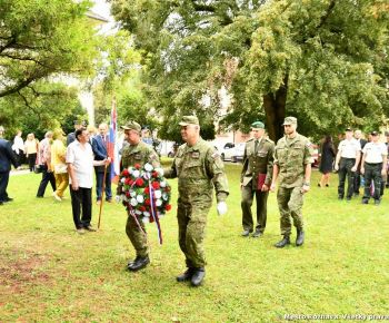 Spravodajstvo z podujatí / Pietny akt kladenia vencov - foto