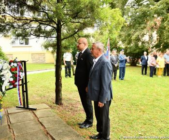 Spravodajstvo z podujatí / Pietny akt kladenia vencov - foto