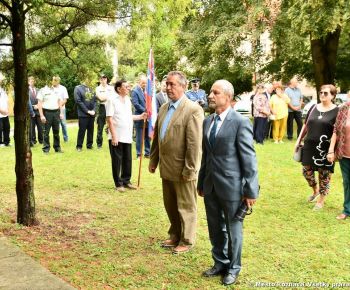 Spravodajstvo z podujatí / Pietny akt kladenia vencov - foto