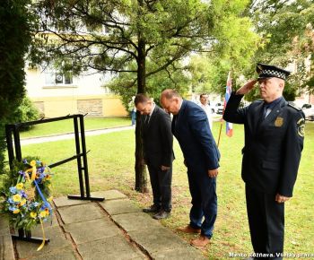 Spravodajstvo z podujatí / Pietny akt kladenia vencov - foto