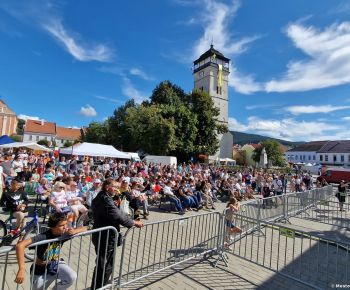 Spravodajstvo z podujatí / Tisíce ľudí zaplnili centrum mesta počas Rožňavského jarmoku 2023 - foto