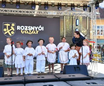 Spravodajstvo z podujatí / Tisíce ľudí zaplnili centrum mesta počas Rožňavského jarmoku 2023 - foto