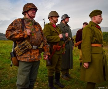 Spravodajstvo z podujatí / Dvaja noví vojaci strážia náučný chodník BOJISKO RIMAVSKÁ BAŇA - foto