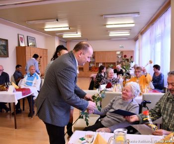Spravodajstvo z podujatí / Oslava životných jubileí v Subsídiu,  špecializovanom zariadení a zariadení pre seniorov  - foto
