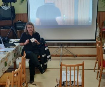 Akcie v dennom centre rok 2024 / Prednáška „Bezpečná jeseň života“ - foto