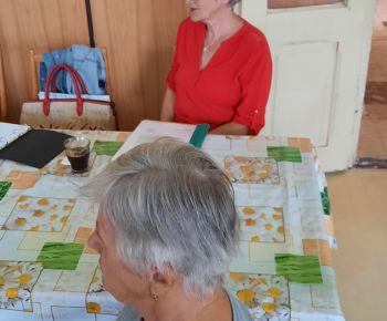 Akcie v dennom centre rok 2024 / Ľudia nevedia, že nevedia, čo nevedia - foto Akcie v dennom centre rok 2024 / Ľudia nevedia, že nevedia, čo nevedia - foto