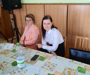 Akcie v dennom centre rok 2024 / Ľudia nevedia, že nevedia, čo nevedia - foto Akcie v dennom centre rok 2024 / Ľudia nevedia, že nevedia, čo nevedia - foto