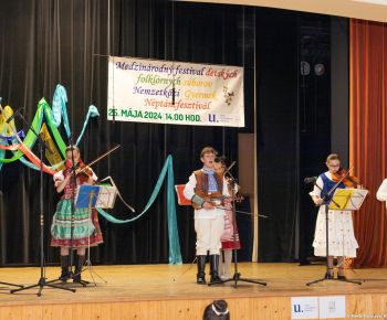 Spravodajstvo z podujatí / Medzinárodný festival detských folklórnych súborov v Rožňave očaril návštevníkov - foto