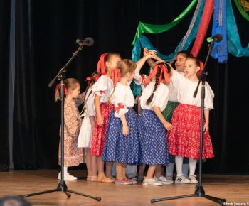 Spravodajstvo z podujatí / Medzinárodný festival detských folklórnych súborov v Rožňave očaril návštevníkov - foto
