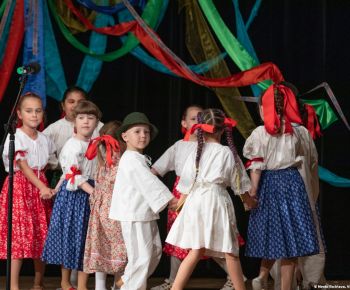 Spravodajstvo z podujatí / Medzinárodný festival detských folklórnych súborov v Rožňave očaril návštevníkov - foto