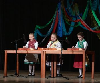 Spravodajstvo z podujatí / Medzinárodný festival detských folklórnych súborov v Rožňave očaril návštevníkov - foto