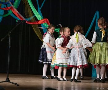 Spravodajstvo z podujatí / Medzinárodný festival detských folklórnych súborov v Rožňave očaril návštevníkov - foto