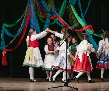 Spravodajstvo z podujatí / Medzinárodný festival detských folklórnych súborov v Rožňave očaril návštevníkov - foto
