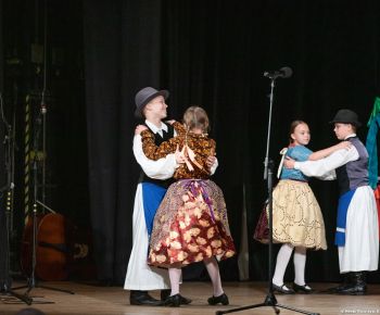 Spravodajstvo z podujatí / Medzinárodný festival detských folklórnych súborov v Rožňave očaril návštevníkov - foto