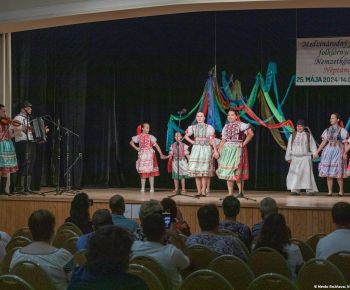 Spravodajstvo z podujatí / Medzinárodný festival detských folklórnych súborov v Rožňave očaril návštevníkov - foto
