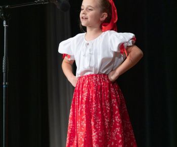 Spravodajstvo z podujatí / Medzinárodný festival detských folklórnych súborov v Rožňave očaril návštevníkov - foto